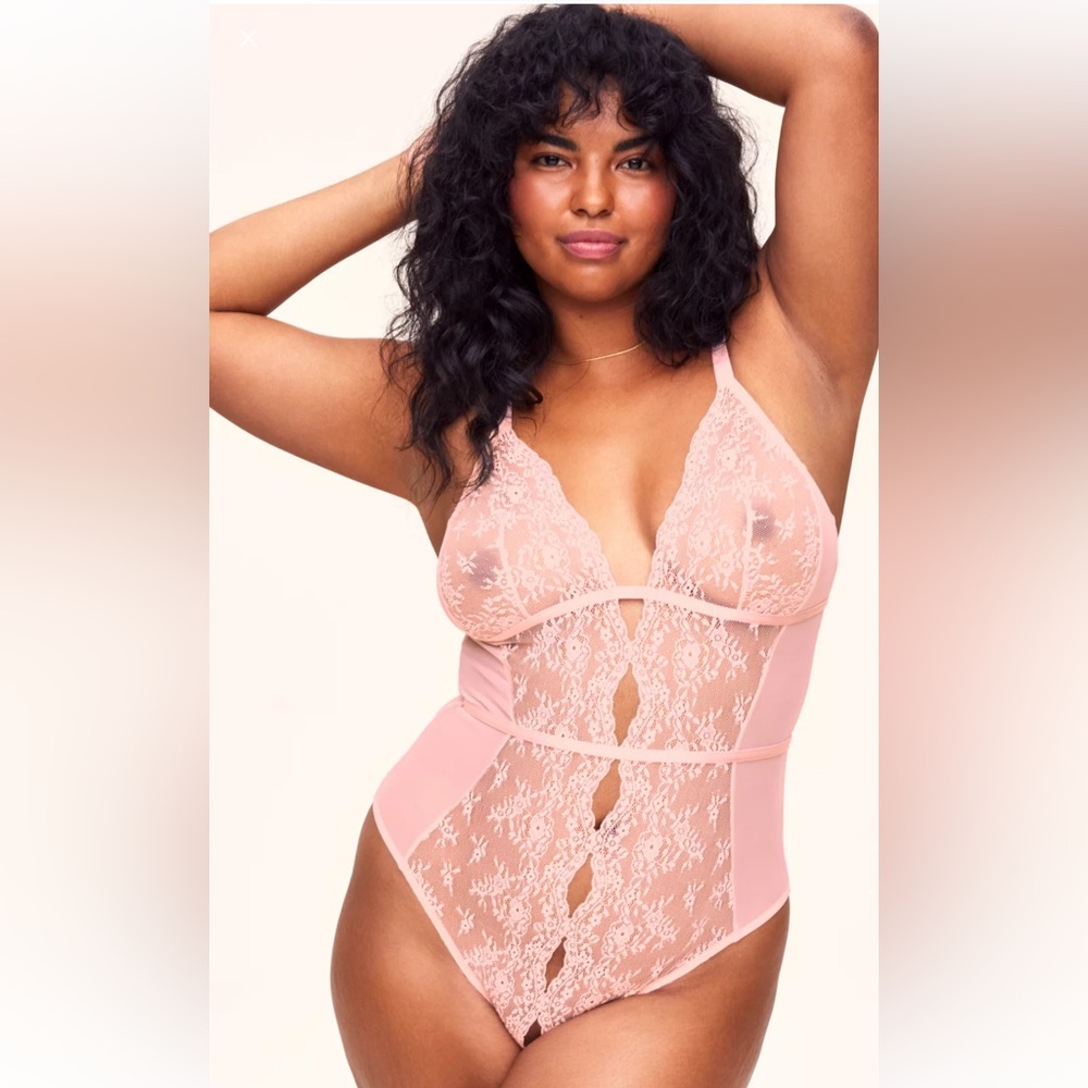 Adore Me Lingerie Pink Lace Crotchless Teddy Bodysuit Sheer Sexy Coquette